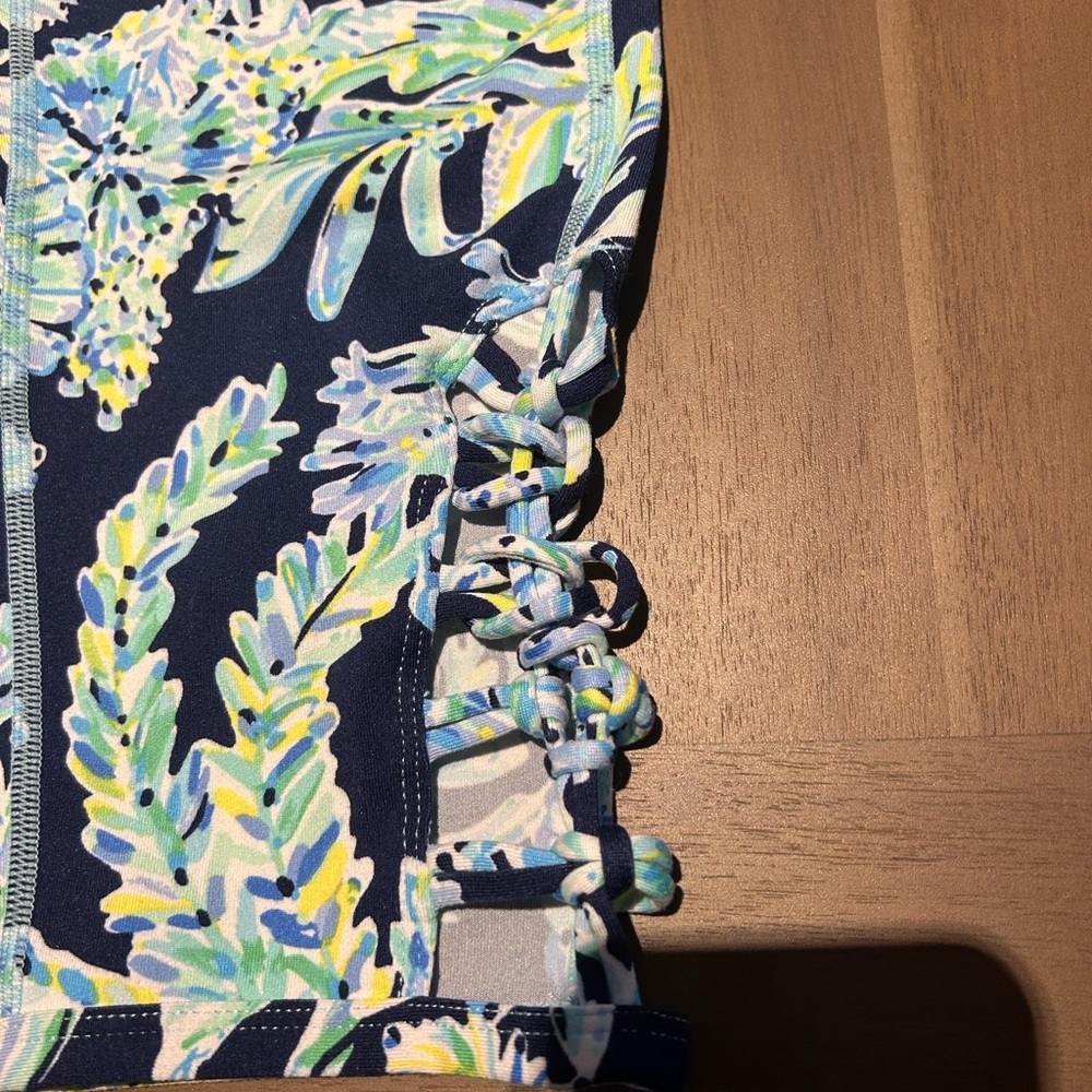 Lilly Pulitzer Turquoise and Floral Leggings - Picture 2 of 4